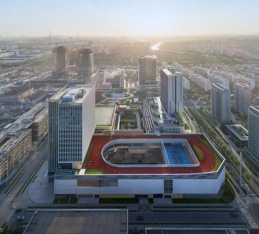 Modern Educational Complex